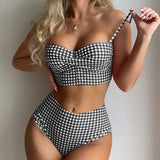 Bikini ar rūtiņām un plānām siksnām