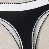 Bikini Seksīgs Kontrastējošs Trīsstūris