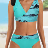 Krāsains bikini ar sirds formas krūšturi