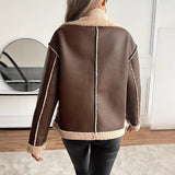 Damen Teddyfelljacke mit Knopfleiste und Seitentaschen