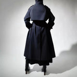 Damen Trenchcoat in Maxilänge mit hohem Stehkragen und Taillengürtel