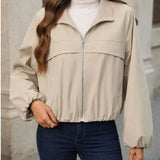 Damen cropped Kunstlederjacke mit Reißverschlusstaschen und tailliertem Schnitt
