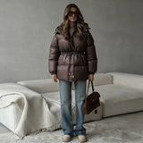 Damen Kapuzenjacke mit anpassbarem Taillenzug und glänzendem Finish