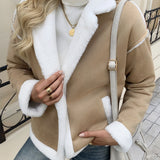 Damen Teddyfelljacke mit Reverskragen und praktischen Taschen