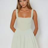Scarlett™ - Klasisks Midi Kleita