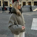 Cassia | Eleganta sieviešu kapucīna veste