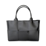 Liesel | Serelune Tote Bag